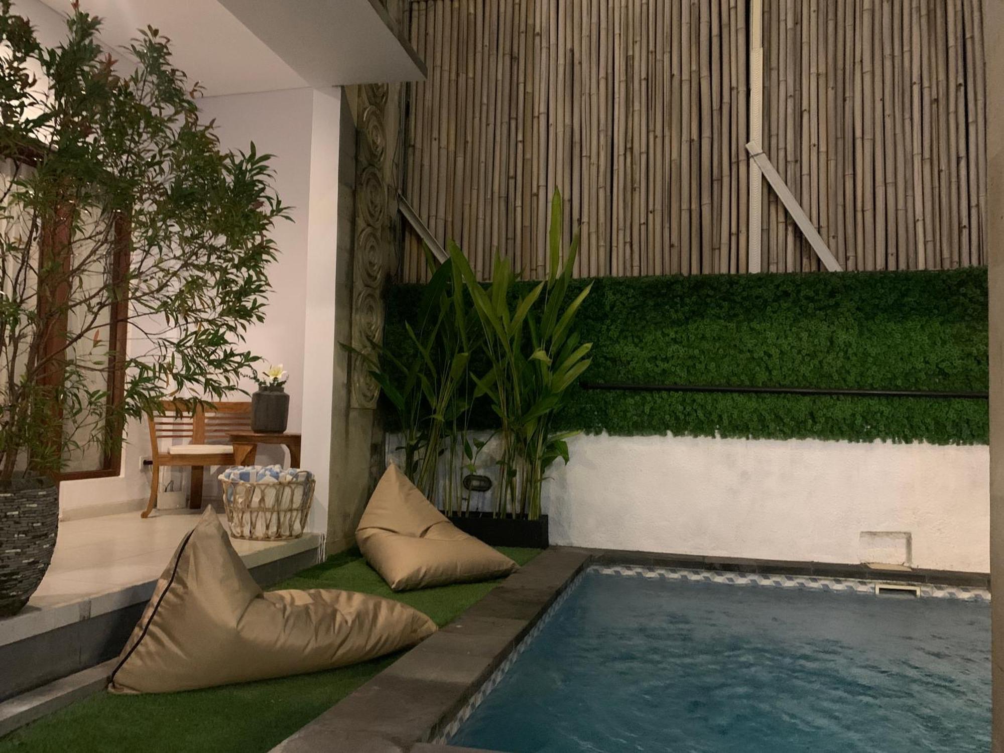 Chua Guest House Canggu Экстерьер фото