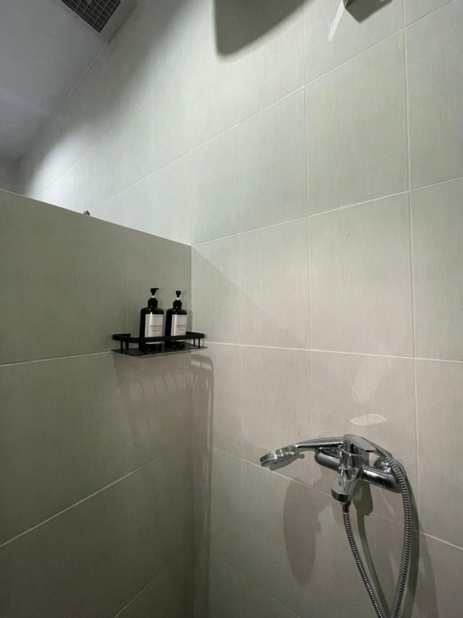 Chua Guest House Canggu Экстерьер фото